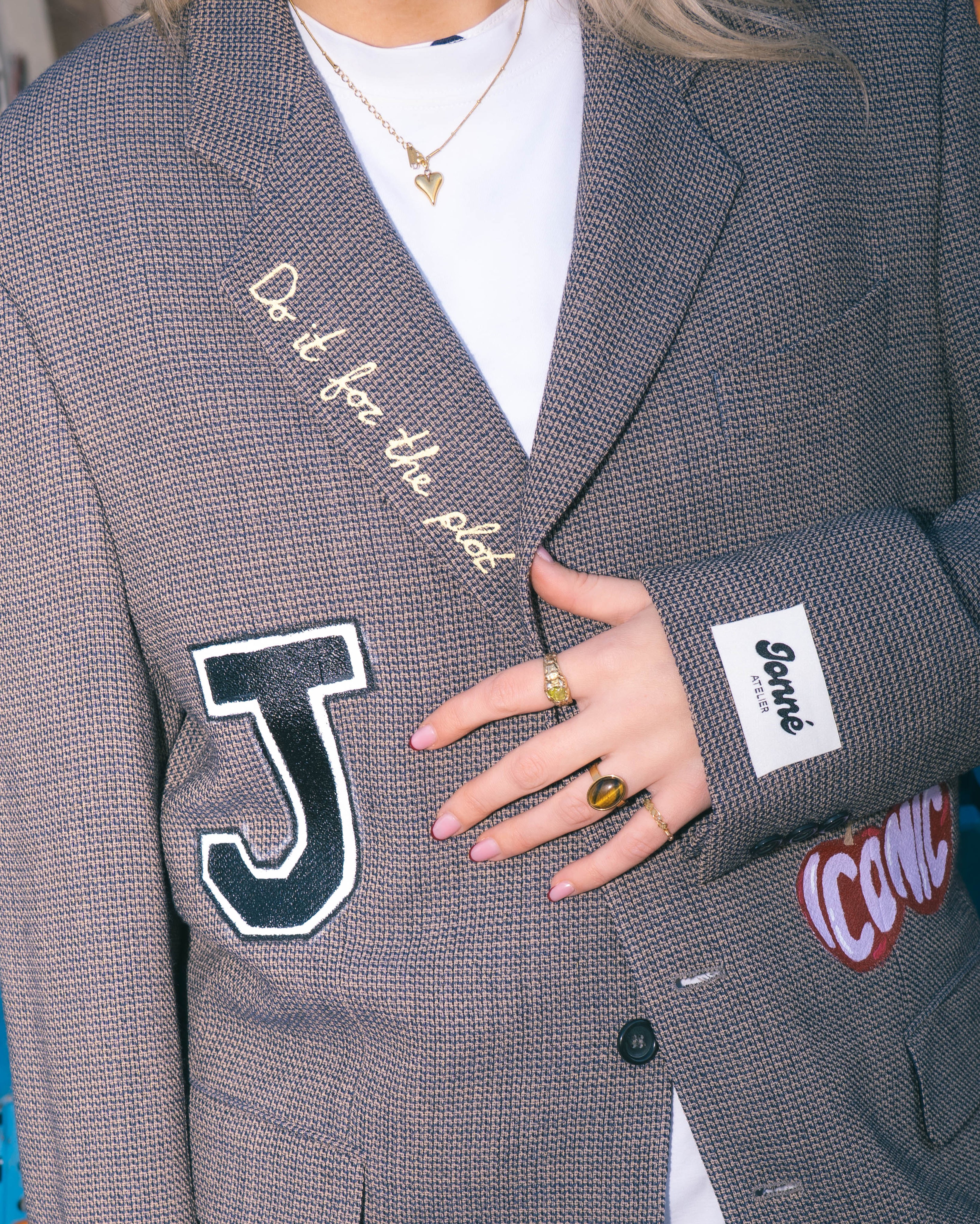 JONNÉ BLAZER - GREY