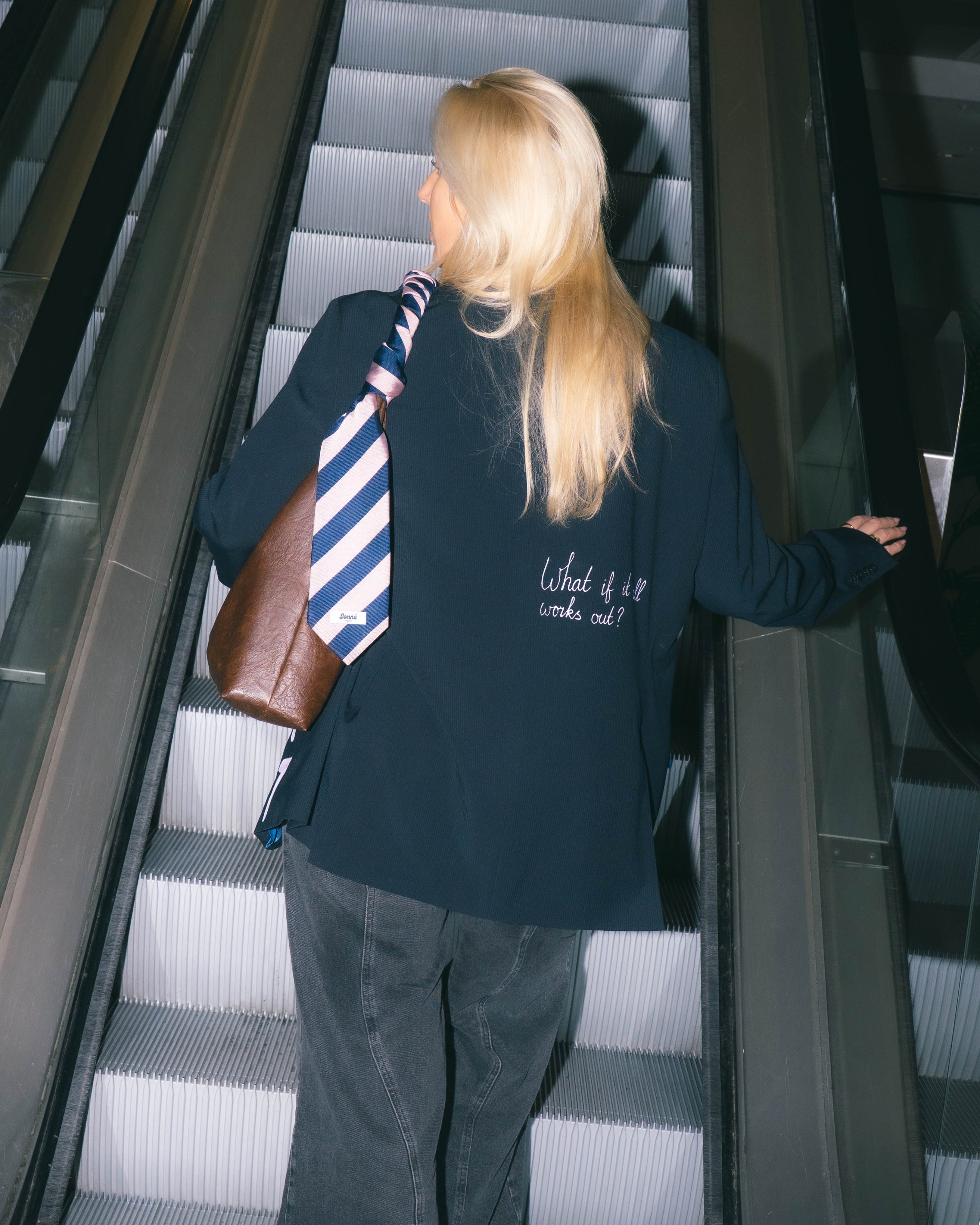 JONNÉ BLAZER - NAVY