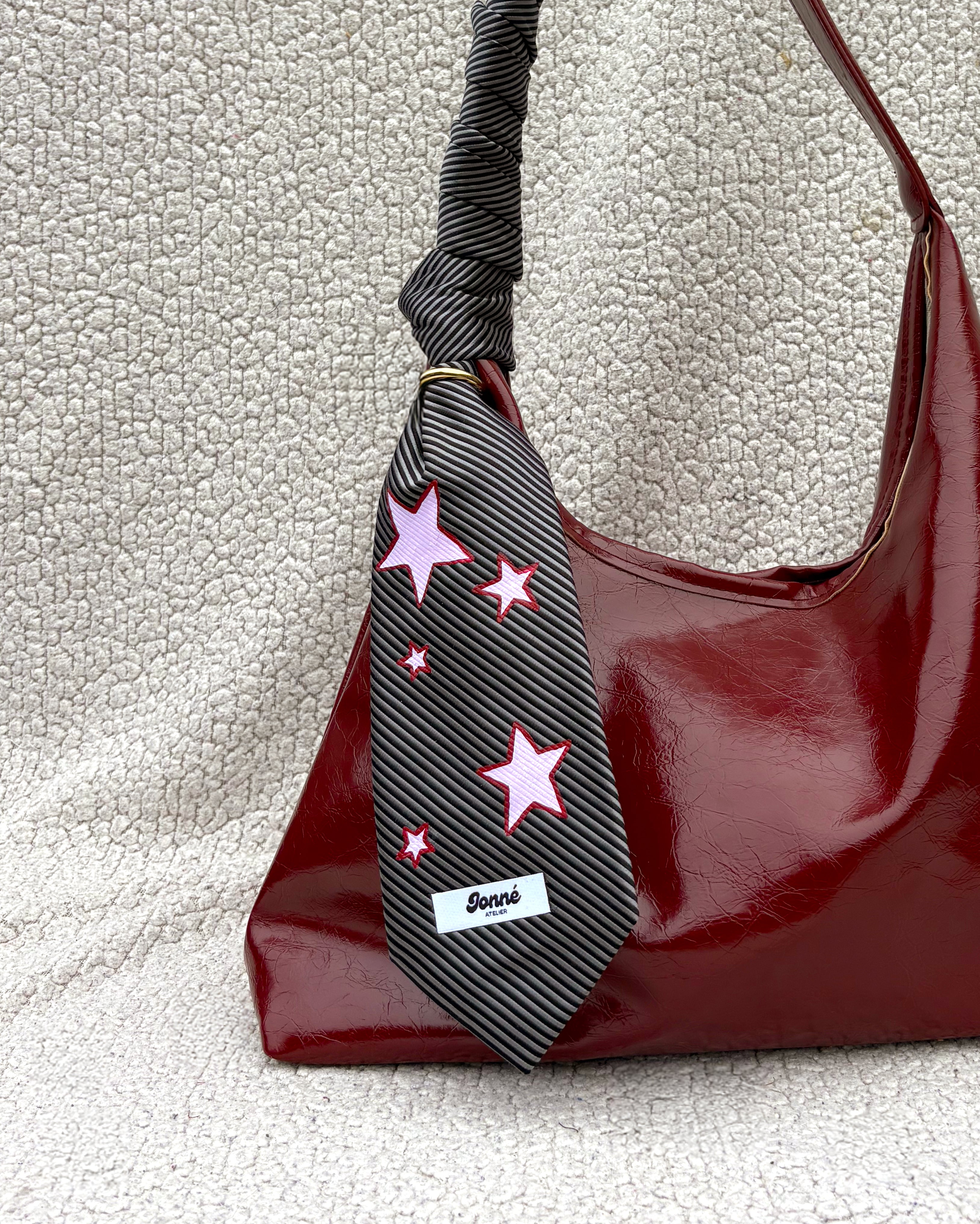 JONNÉ STROPDAS - GRIJS MET STERREN