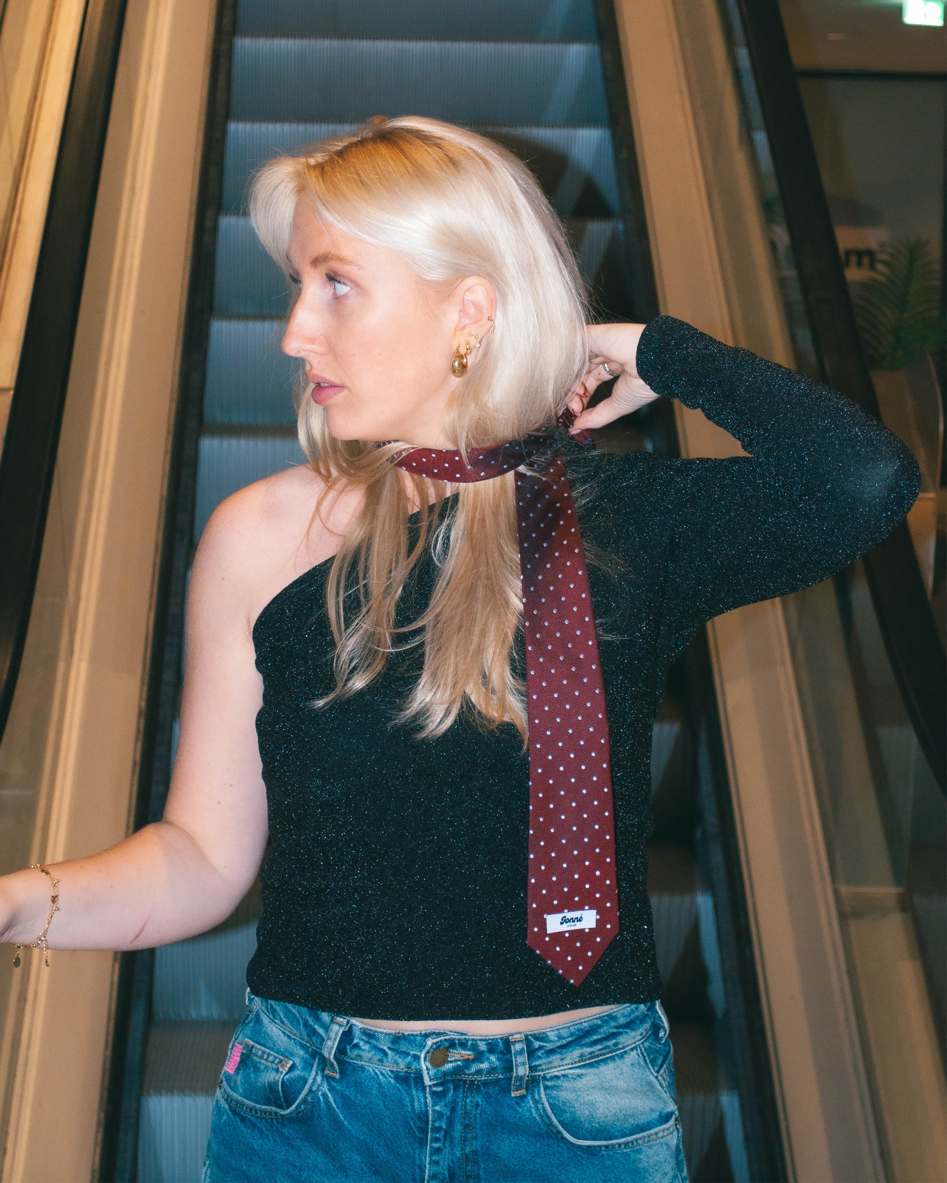 JONNÉ STROPDAS - BURGUNDY RED