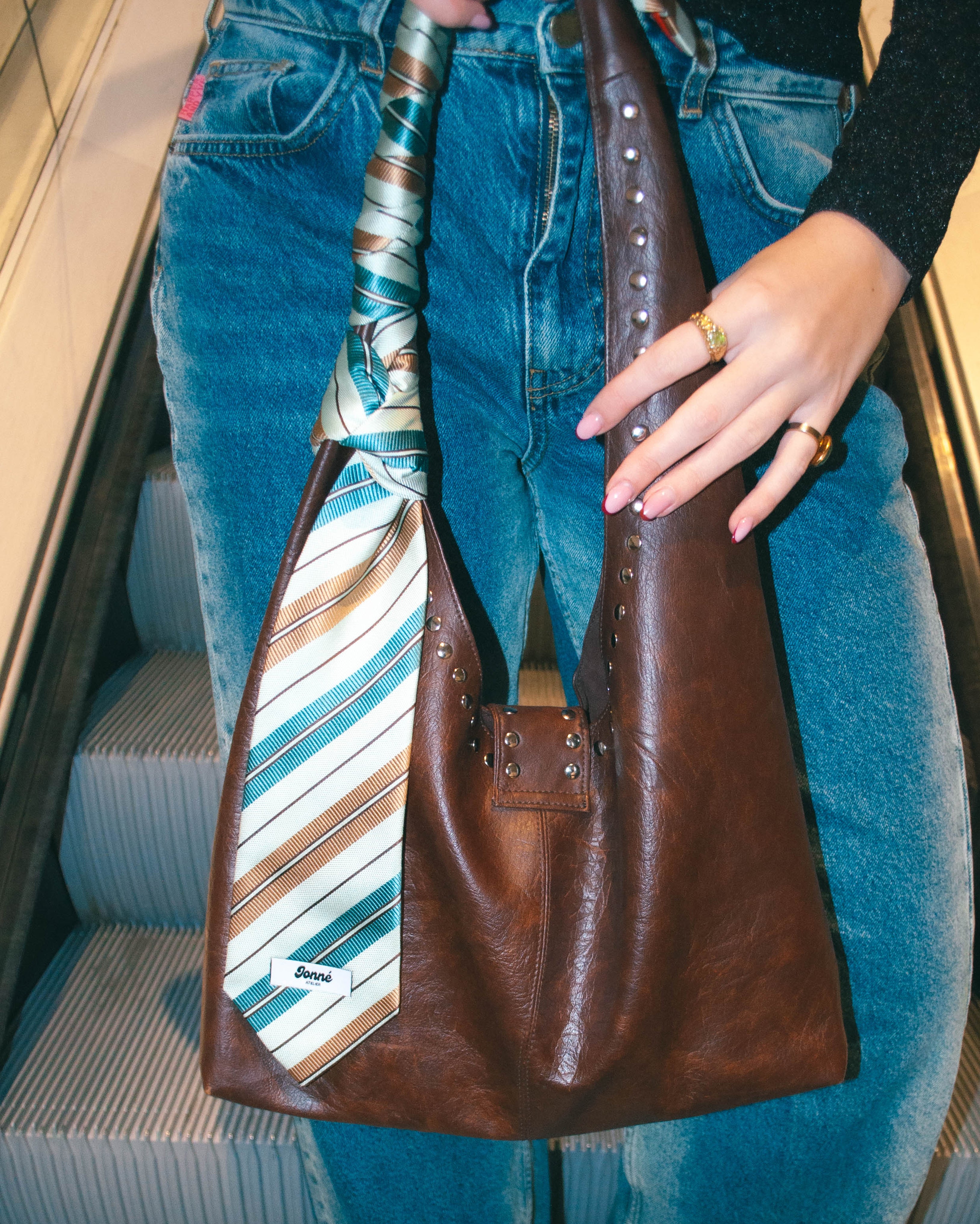 JONNÉ STROPDAS - BLUE & BROWN STRIPED