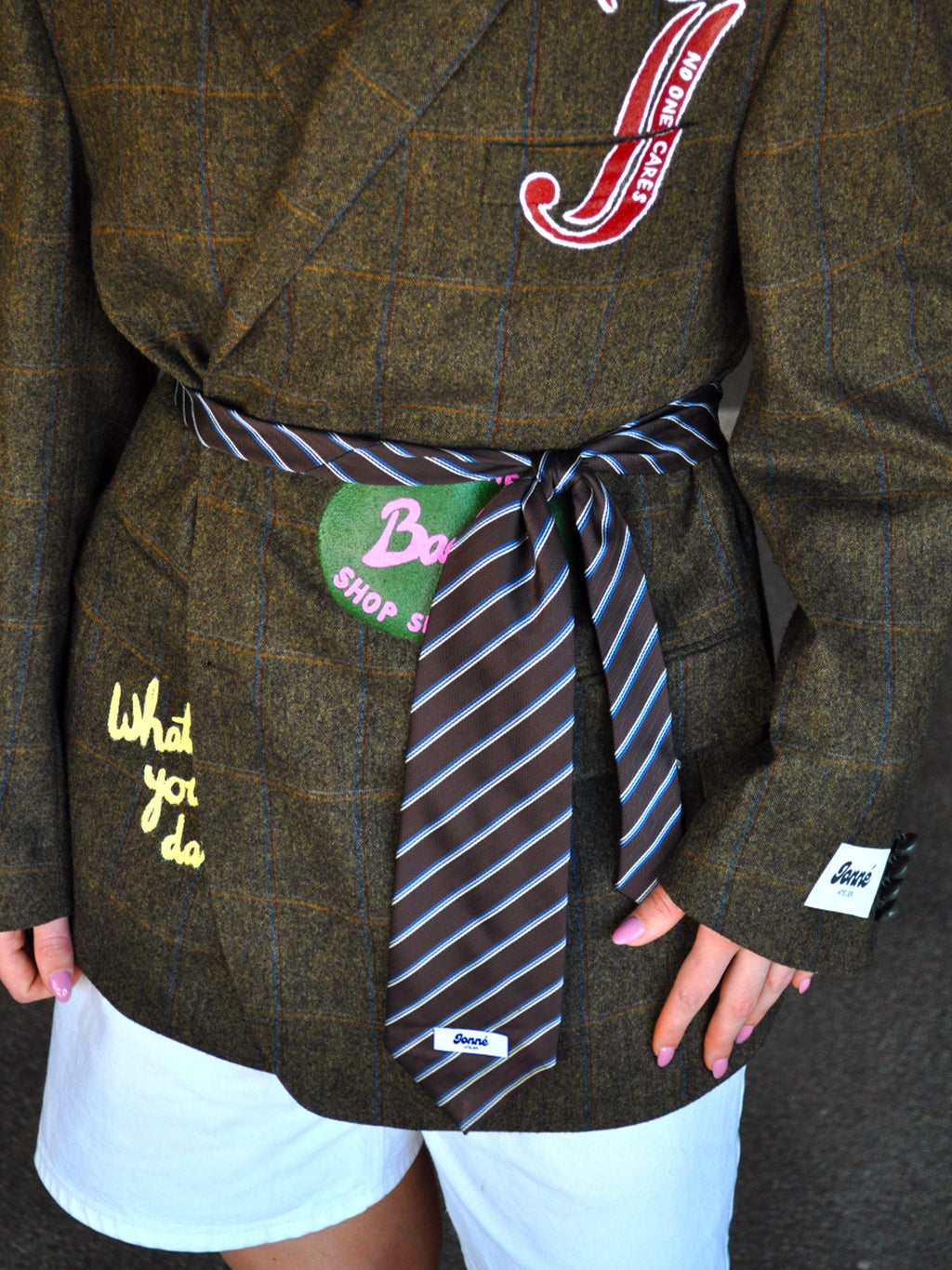 JONNÉ STROPDAS - BROWN STRIPED